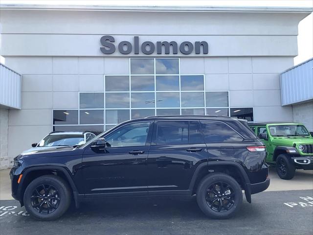 2026 Jeep Grand Cherokee GRAND CHEROKEE LAREDO ALTITUDE 4X4