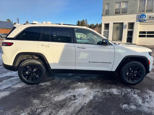 2026 Jeep Grand Cherokee GRAND CHEROKEE ALTITUDE 4X4