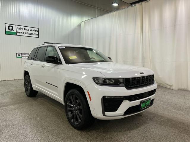 2026 Jeep Grand Cherokee GRAND CHEROKEE LIMITED RESERVE 4X4