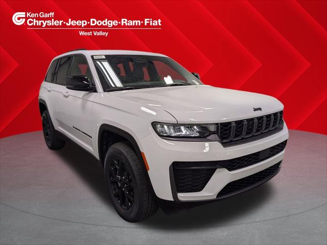 2026 Jeep Grand Cherokee GRAND CHEROKEE LAREDO ALTITUDE 4X4 2026 Jeep Grand Cherokee GRAND CHEROKEE LAREDO ALTITUDE 4X4