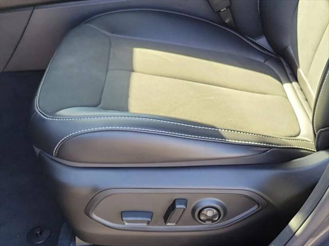 2026 Jeep Grand Cherokee Altitude 4x2