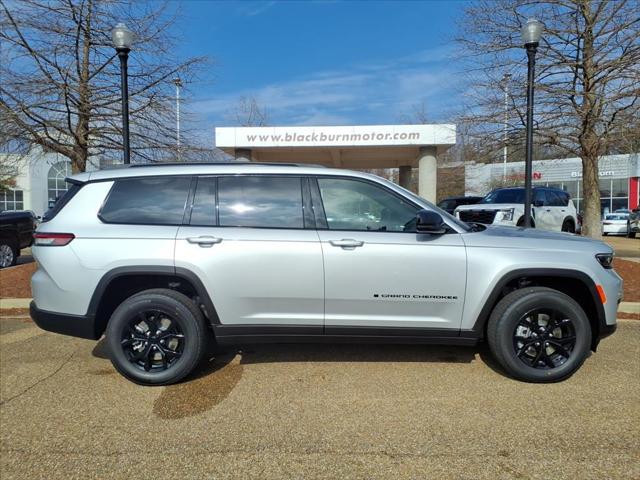 2025 Jeep Grand Cherokee GRAND CHEROKEE L ALTITUDE 4X2