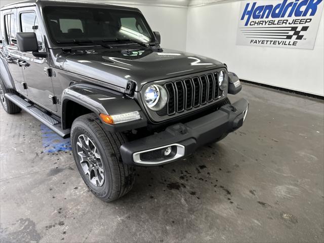 2026 Jeep Gladiator GLADIATOR SAHARA 4X4