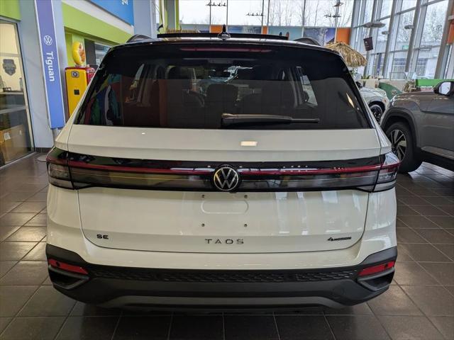 2026 Volkswagen Taos SE Black