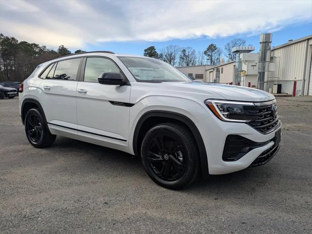 2026 Volkswagen Atlas Cross Sport SEL R-Line Black