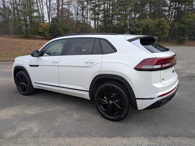 2026 Volkswagen Atlas Cross Sport SEL R-Line Black