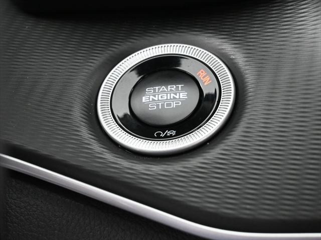 2024 Jeep Grand Cherokee L Laredo 4x2