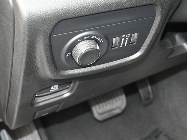 2024 Jeep Grand Cherokee L Laredo 4x2