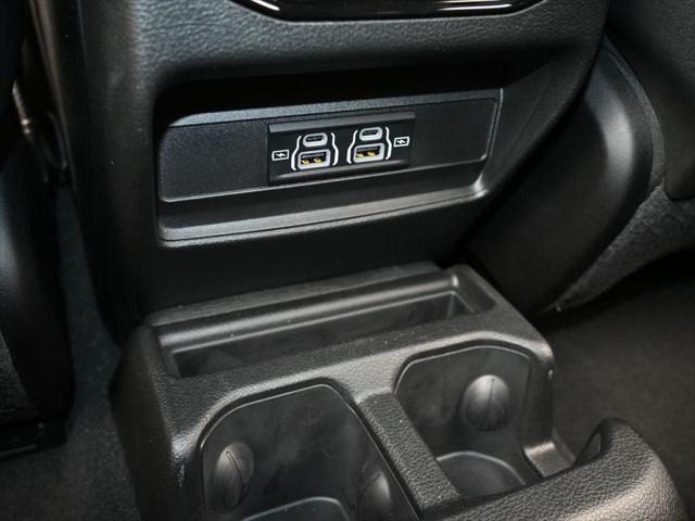 2024 Jeep Grand Cherokee L Laredo 4x2