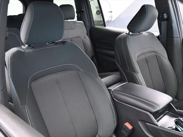 2024 Jeep Grand Cherokee L Laredo 4x2