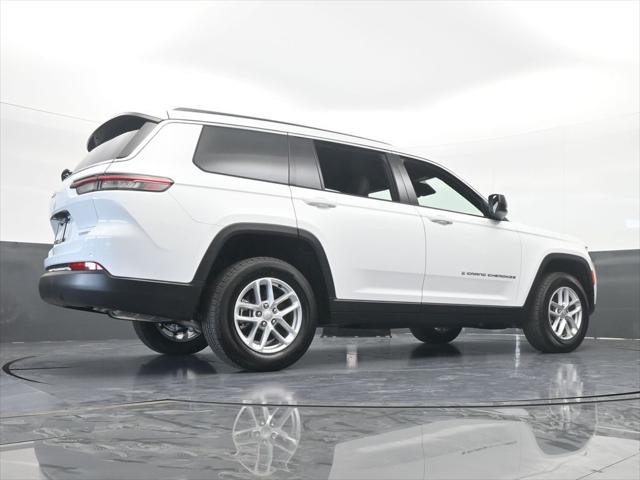 2024 Jeep Grand Cherokee L Laredo 4x2