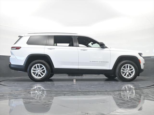 2024 Jeep Grand Cherokee L Laredo 4x2