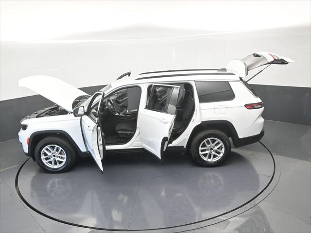 2024 Jeep Grand Cherokee L Laredo 4x2