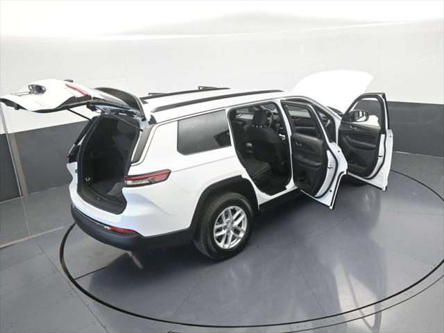 2024 Jeep Grand Cherokee L Laredo 4x2