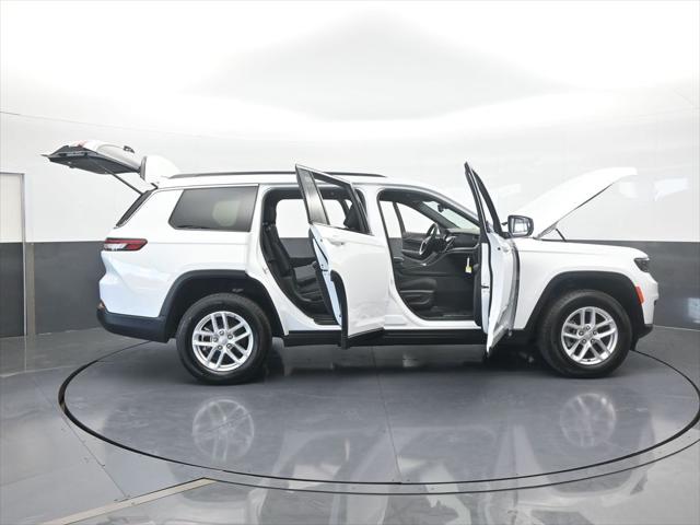 2024 Jeep Grand Cherokee L Laredo 4x2