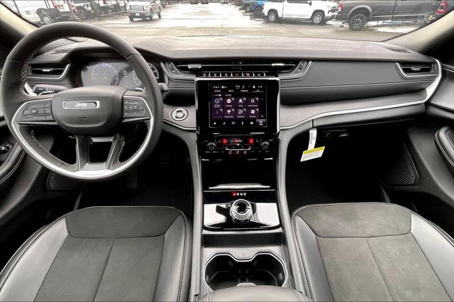 2025 Jeep Grand Cherokee Altitude X 4x4