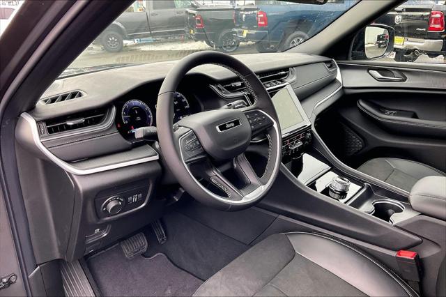 2025 Jeep Grand Cherokee Altitude X 4x4