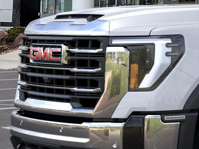 2026 GMC Sierra 3500HD Crew Cab, Long Bed, SLT Dual Rear Wheel, 4WD