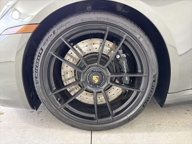 2024 Porsche 911 Carrera GTS