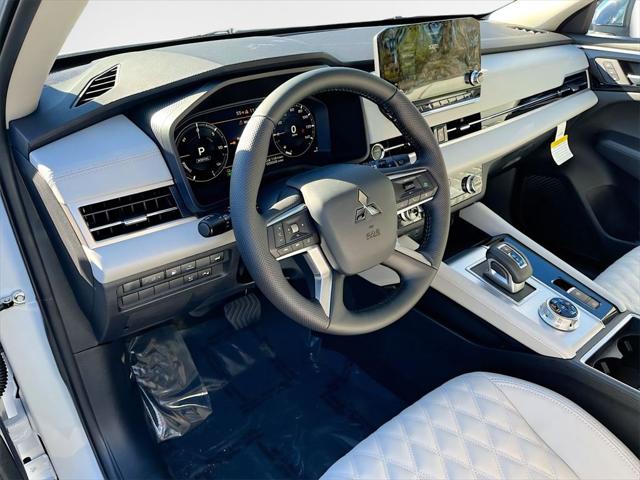 2025 Mitsubishi Outlander PHEV SEL S-AWC