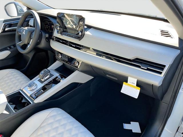 2025 Mitsubishi Outlander PHEV SEL S-AWC