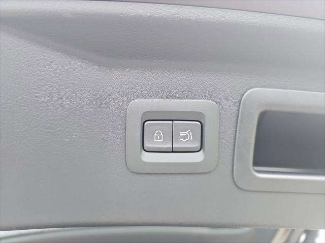 2026 Mazda X-90 Premium Sport
