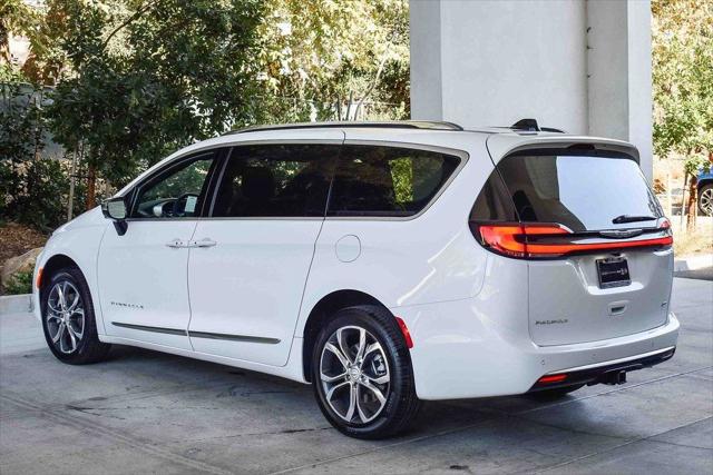 2026 Chrysler Pacifica Pinnacle AWD