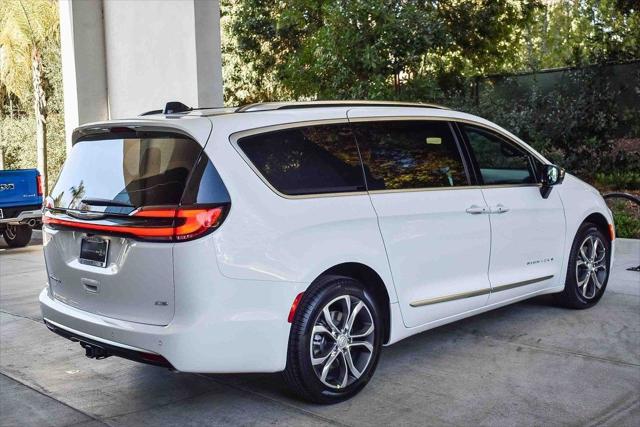 2026 Chrysler Pacifica Pinnacle AWD
