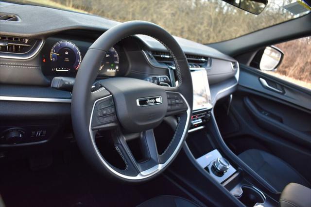 2025 Jeep Grand Cherokee Altitude X 4x4