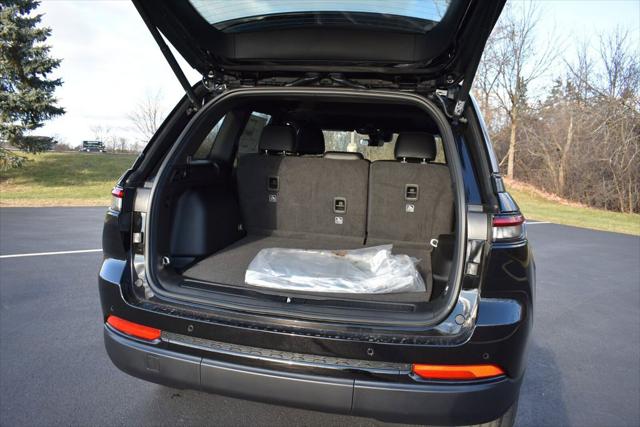 2025 Jeep Grand Cherokee Altitude X 4x4