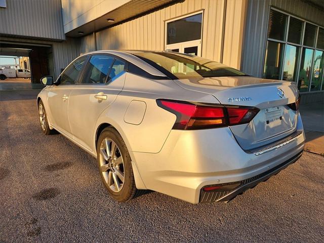 2022 Nissan Altima SR FWD 2022 Nissan Altima SR FWD