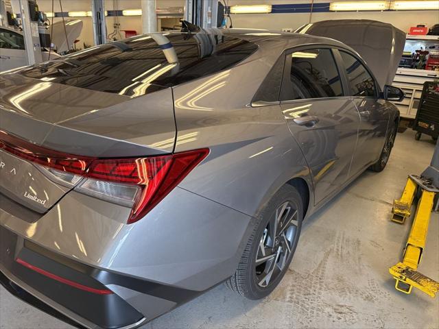 2024 Hyundai Elantra Limited