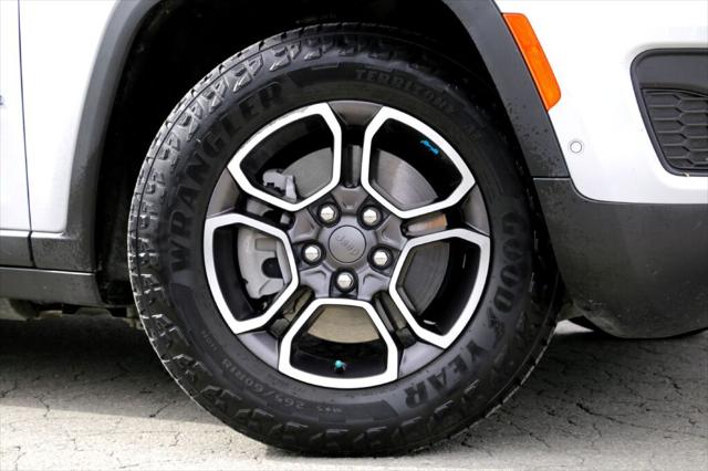 2022 Jeep Grand Cherokee 4xe Trailhawk