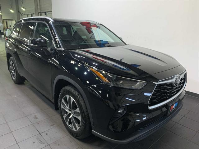 2022 Toyota Highlander XLE 2022 Toyota Highlander XLE