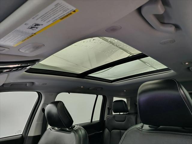 2023 Jeep Grand Cherokee L Limited 4x4 2023 Jeep Grand Cherokee L Limited 4x4