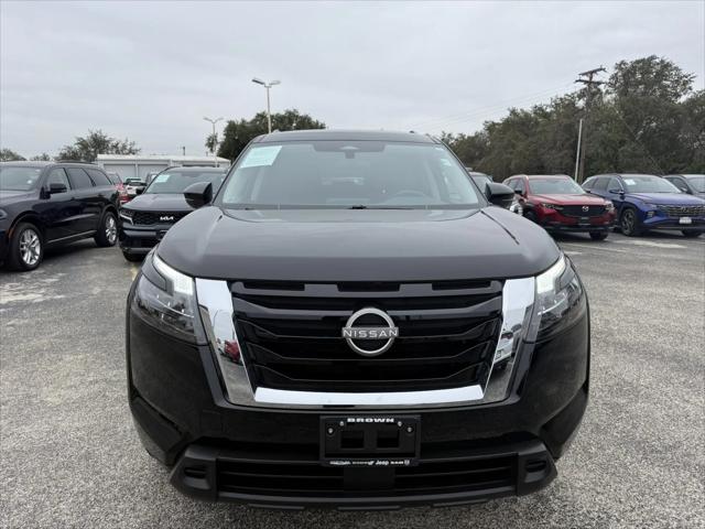 2024 Nissan Pathfinder SV FWD 2024 Nissan Pathfinder SV FWD