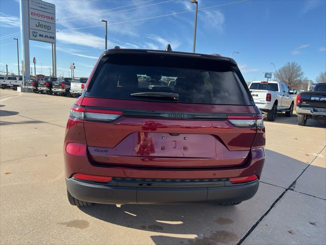 2023 Jeep Grand Cherokee Altitude 4x4