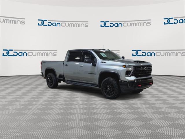 2025 Chevrolet Silverado 2500HD 4WD Crew Cab Standard Bed LTZ