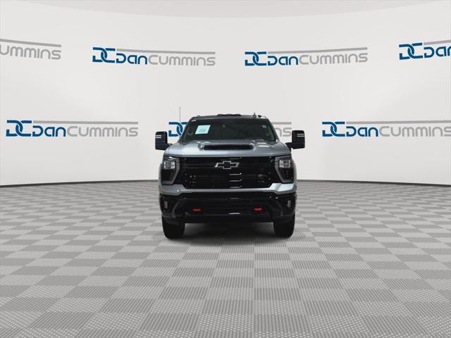 2025 Chevrolet Silverado 2500HD 4WD Crew Cab Standard Bed LTZ