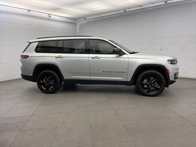 2025 Jeep Grand Cherokee GRAND CHEROKEE L LIMITED 4X4 2025 Jeep Grand Cherokee GRAND CHEROKEE L LIMITED 4X4