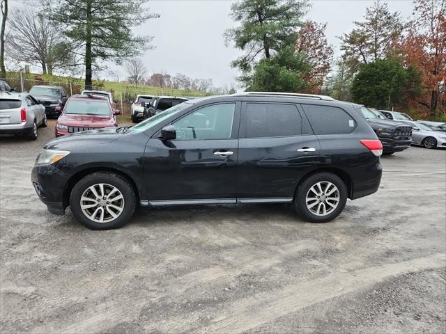 2016 Nissan Pathfinder S 2016 Nissan Pathfinder S