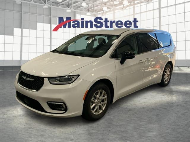 2024 Chrysler Pacifica Touring L 2024 Chrysler Pacifica Touring L