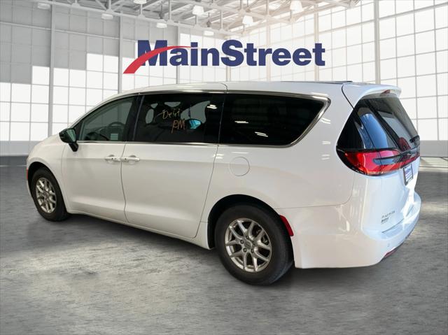 2024 Chrysler Pacifica Touring L 2024 Chrysler Pacifica Touring L