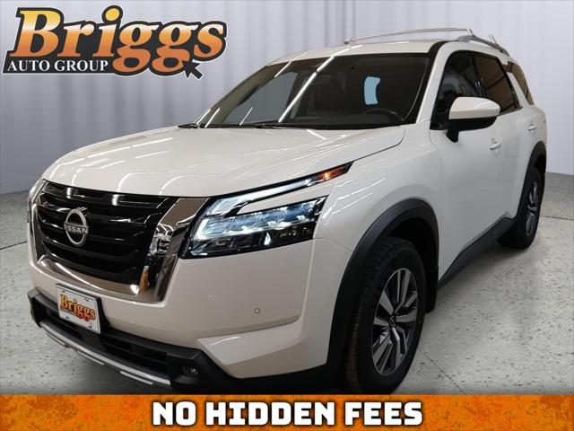 2023 Nissan Pathfinder SL 4WD
