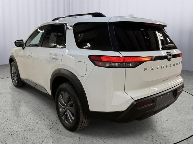 2024 Nissan Pathfinder SV 4WD