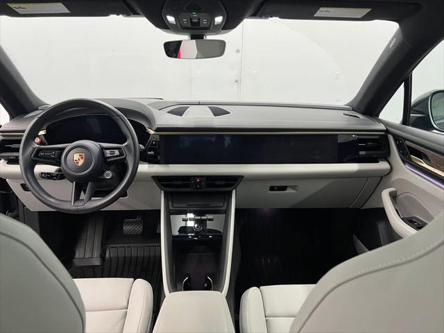 2024 Porsche Macan Electric 4