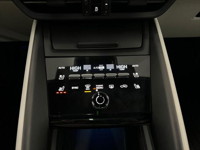 2024 Porsche Macan Electric 4