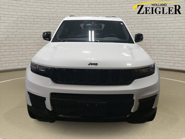 2023 Jeep Grand Cherokee L Altitude 4x4 2023 Jeep Grand Cherokee L Altitude 4x4