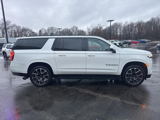 2021 Chevrolet Suburban 4WD RST