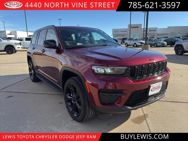 2023 Jeep Grand Cherokee Altitude 4x4 2023 Jeep Grand Cherokee Altitude 4x4